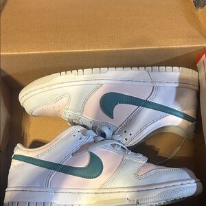 Nike White and Teal Low-Top Sneakers -Youth